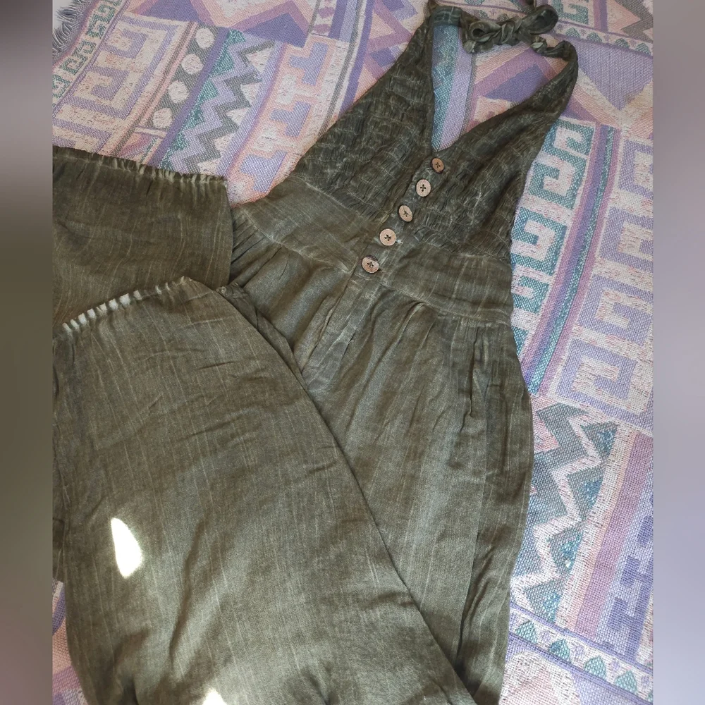 FREE PEOPLE Travel Light Halter Jumpsuit Size XS - Picture 2 of 10